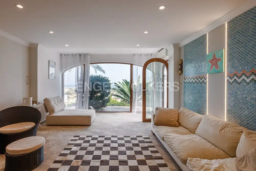 Sala d'estar de Casa o xalet de lloguer en Dénia amb Aire condicionat, Calefacció i Jardí privat