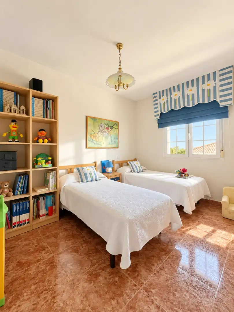 Casa bifamiliare con piscina in vendita a Villa del Prado, imagen 39
