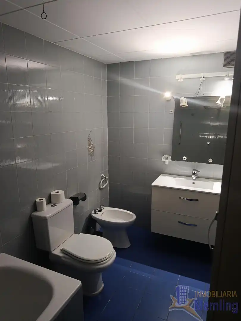Bany de Apartament en venda en Cambrils amb Calefacció, Terrassa i Moblat