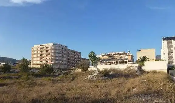 Terreno residencial en venta en L'Olleria