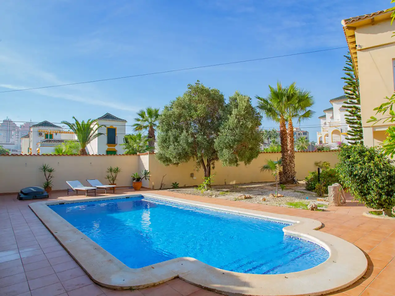 Villa mit Terrasse zum Verkauf in La Mata, imagen 4