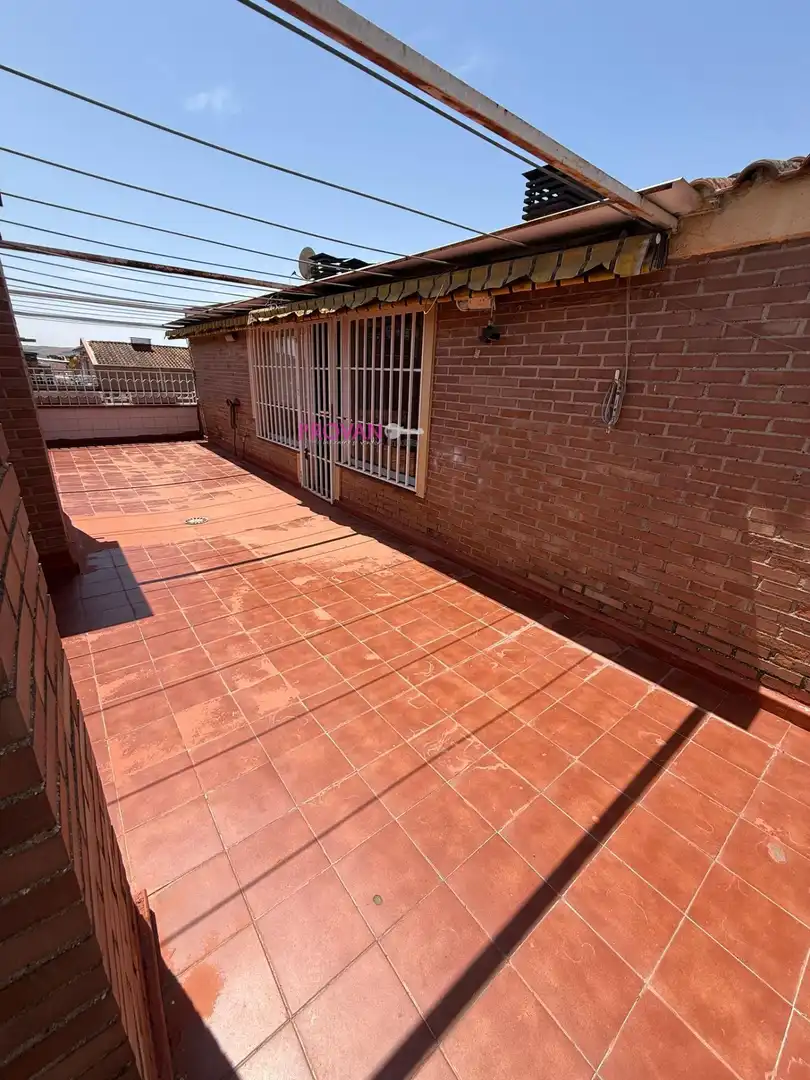 Terrassa de Casa adosada en venda en Torrejón de Ardoz amb Aire condicionat, Calefacció i Terrassa