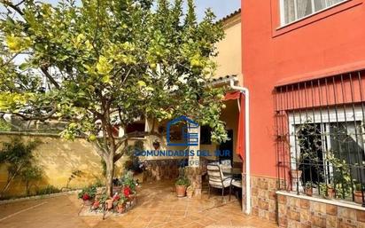 Exterior view of Single-family semi-detached for sale in El Puerto de Santa María  with Air Conditioner, Heating and Private garden