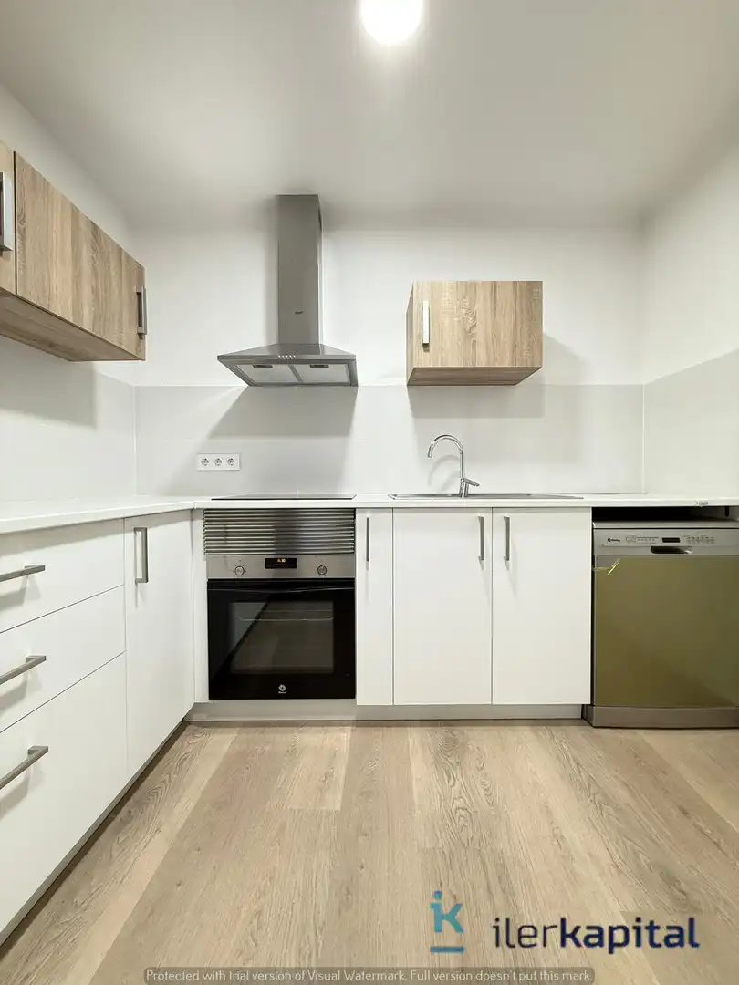 Küche von Wohnung zum Verkauf in Lleida mit Klimaanlage, Heizung und Abstellraum