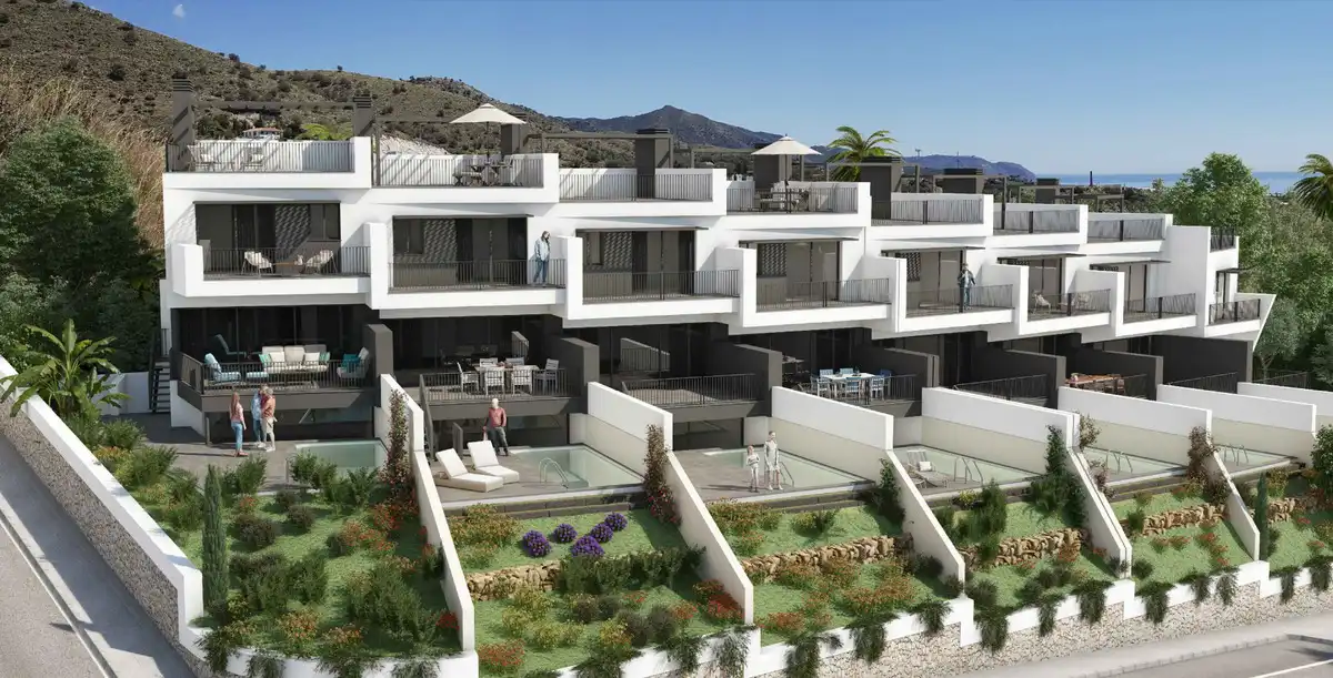 Vista exterior de Casa adosada en venta en Nerja con Calefacción, Terraza y Piscina