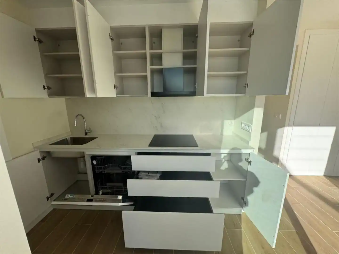 Küche von Wohnung zum Verkauf in Oleiros mit Klimaanlage, Schwimmbad und Balkon