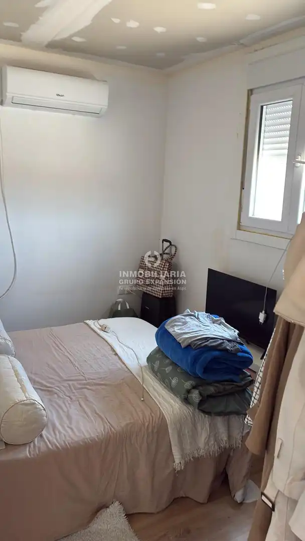Dormitori de Casa o xalet en venda en Monóvar  / Monòver