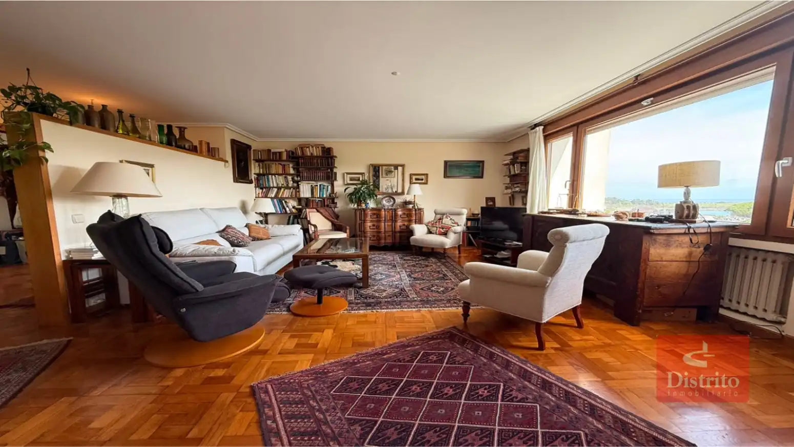 Living room of Flat for sale in Santander  with Heating and Storage room