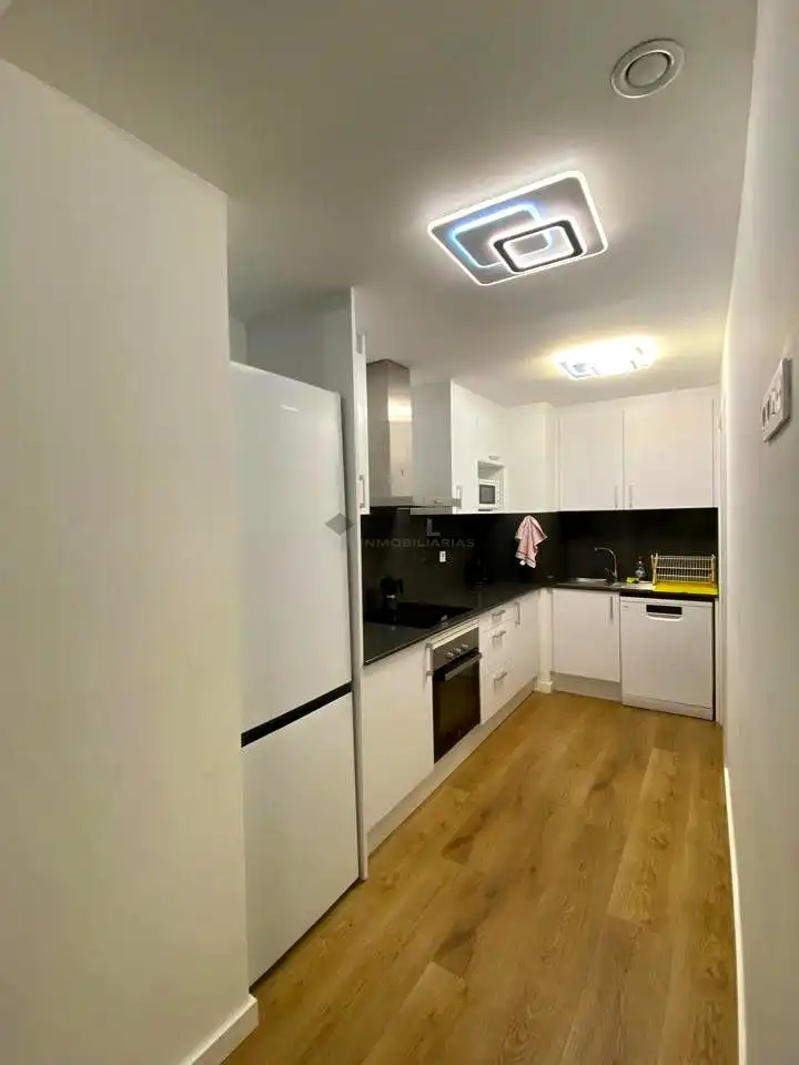 Cocina de Estudio en venta en Teruel con Calefacción, Trastero y Amueblado