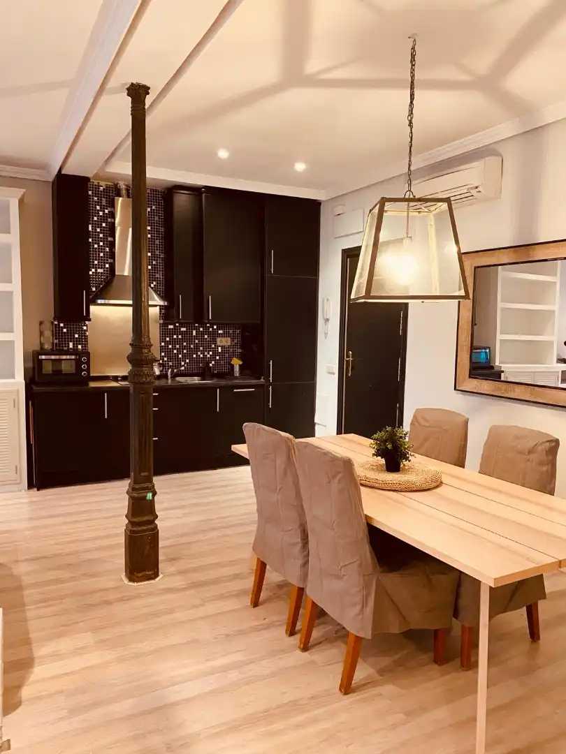 Kitchen of Flat for rent in Madrid  with Air Conditioner, Heating and Parquet flooring