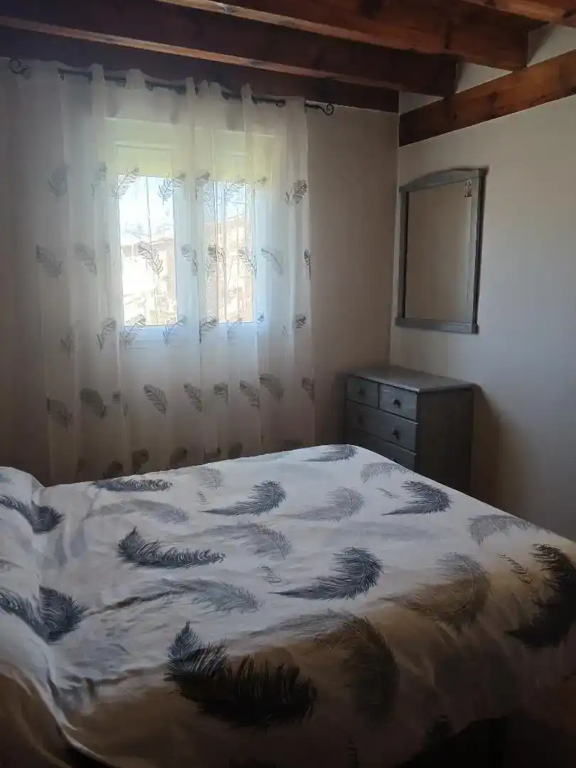 Dormitori de Casa o xalet en venda en Olmos de Ojeda amb Jardí privat, Traster i Moblat