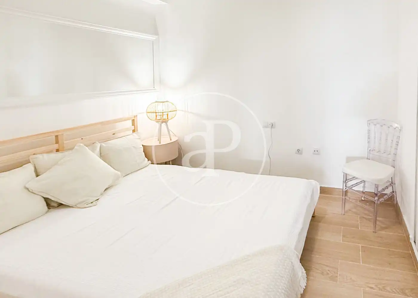 Bedroom of Flat for sale in Valencia  with Air Conditioner, Heating and Terrace