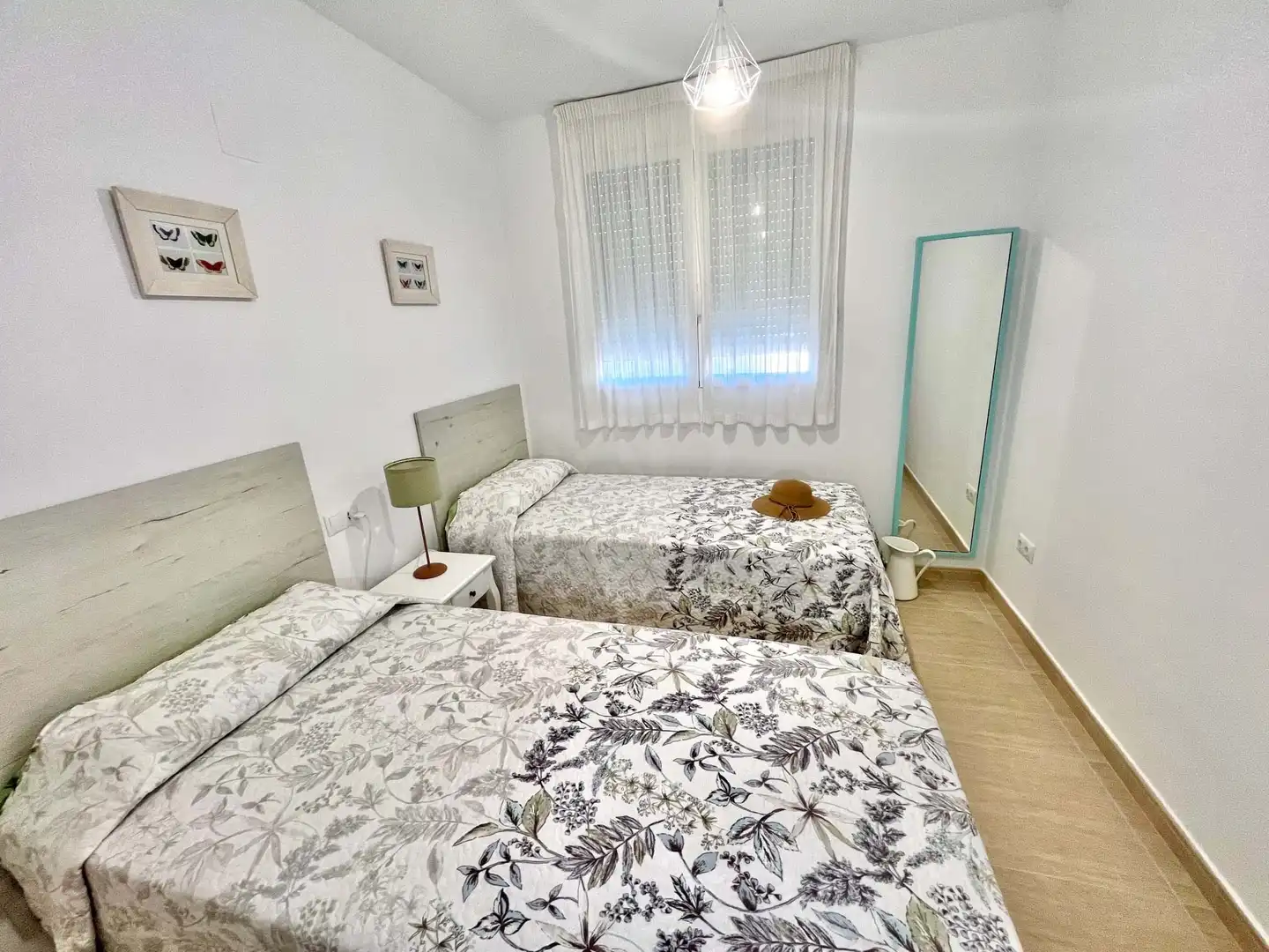 Schlafzimmer von Wohnung zum Verkauf in Torreblanca mit Klimaanlage, Heizung und Schwimmbad