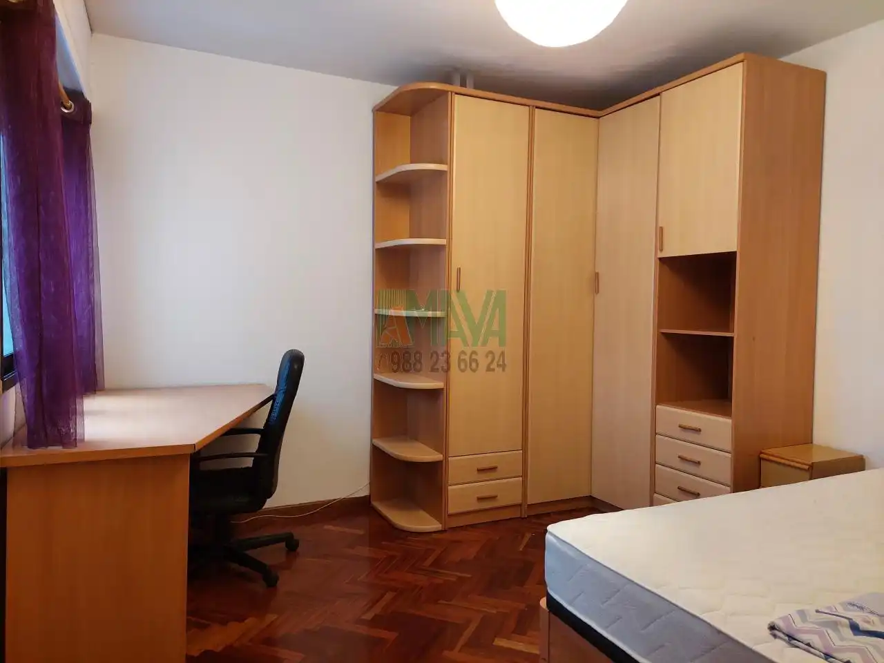 Habitación de Piso de alquiler en Ourense Capital  con Calefacción, Parquet y Amueblado
