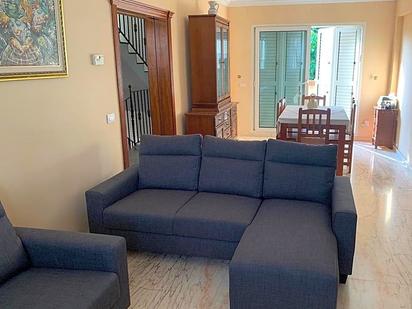 Sala d'estar de Casa o xalet en venda en Benicasim / Benicàssim amb Terrassa