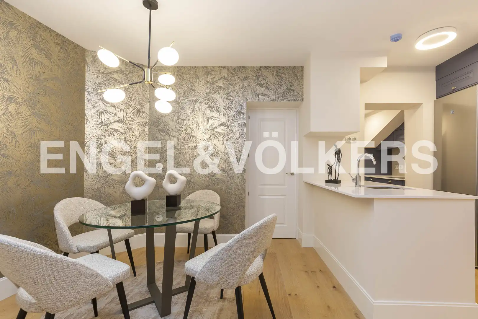 Comedor de Ático en venta en Madrid con Aire acondicionado, Calefacción y Amueblado