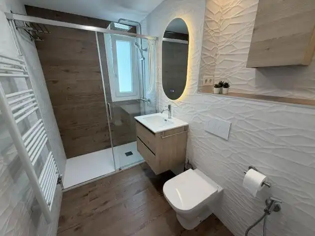 Bathroom of Attic for rent in León Capital   with Heating, Terrace and Furnished