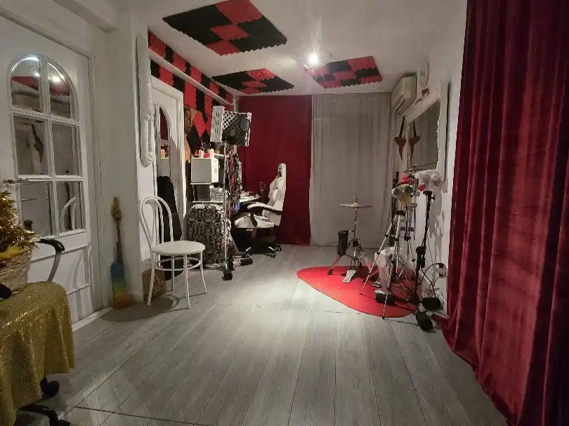 Wohnung zum Verkauf in Madrid mit Klimaanlage, Heizung und Privatgarten