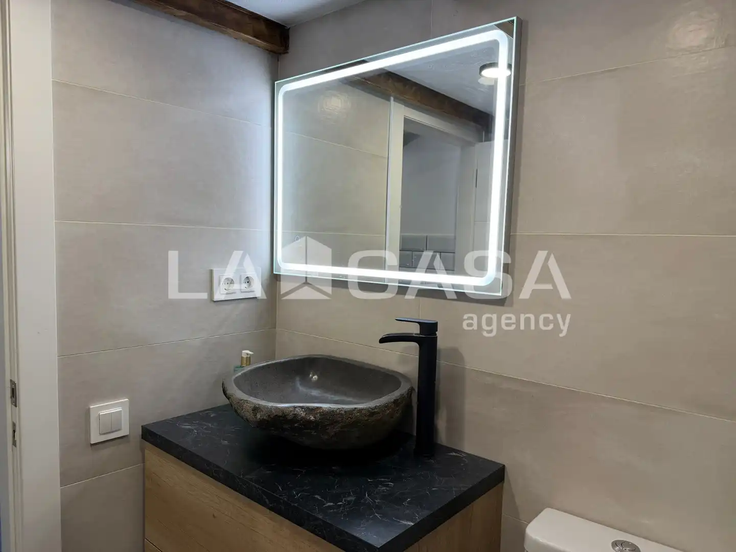 Local comercial en venda a Carrer Milton, imagen 5