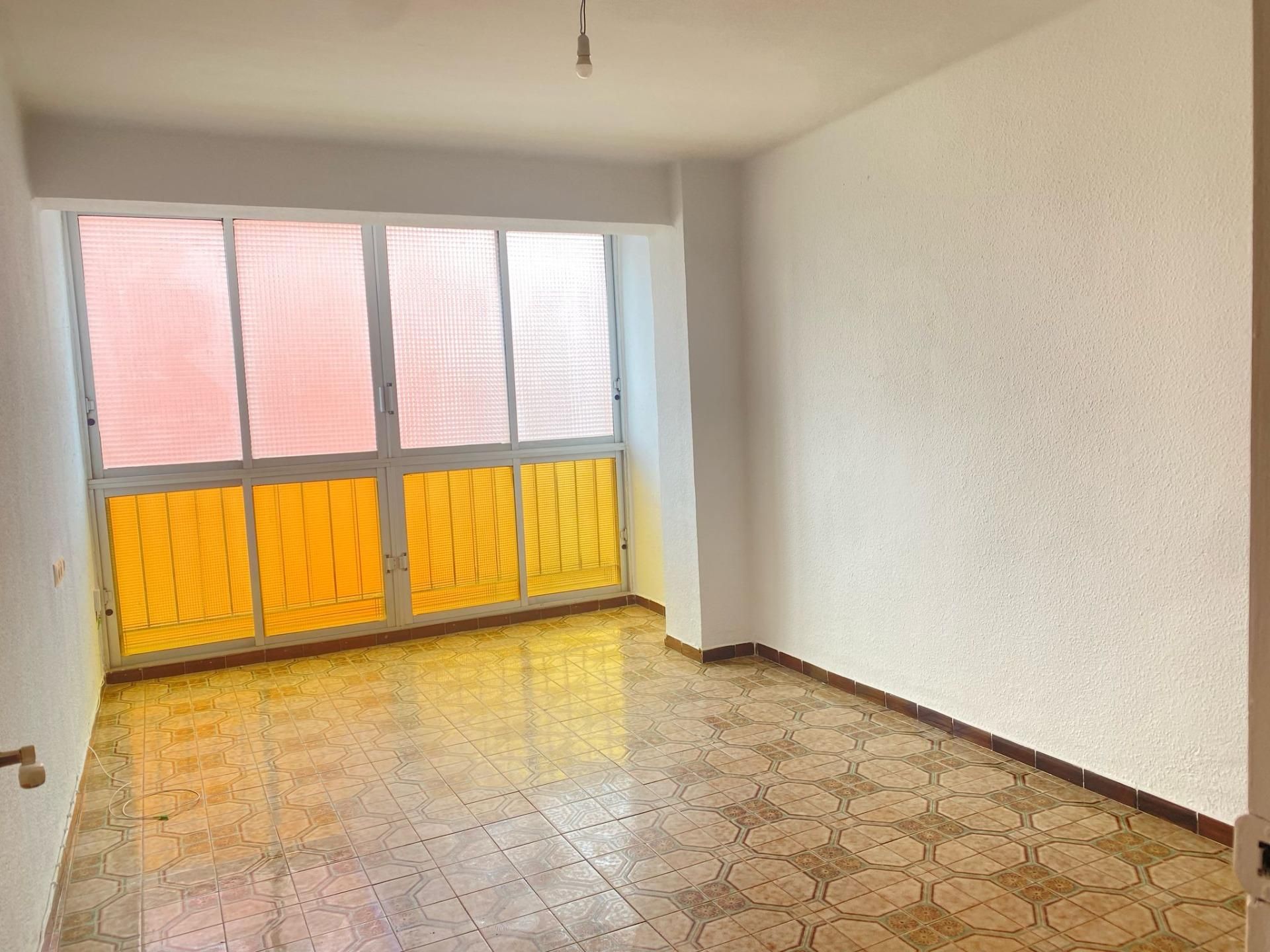 Bedroom of Flat for sale in  Valencia Capital  with Balcony