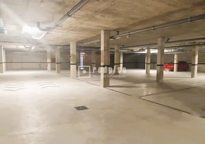Parking of Flat for rent in Guadalajara  with Air Conditioner, Heating and Parquet flooring
