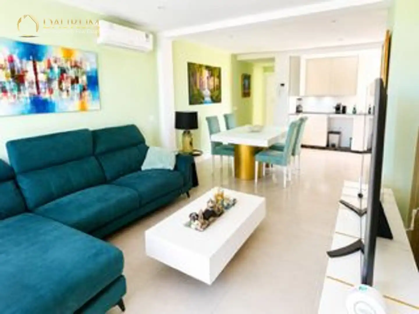Living room of Flat for sale in Málaga  with Air Conditioner, Heating and Terrace