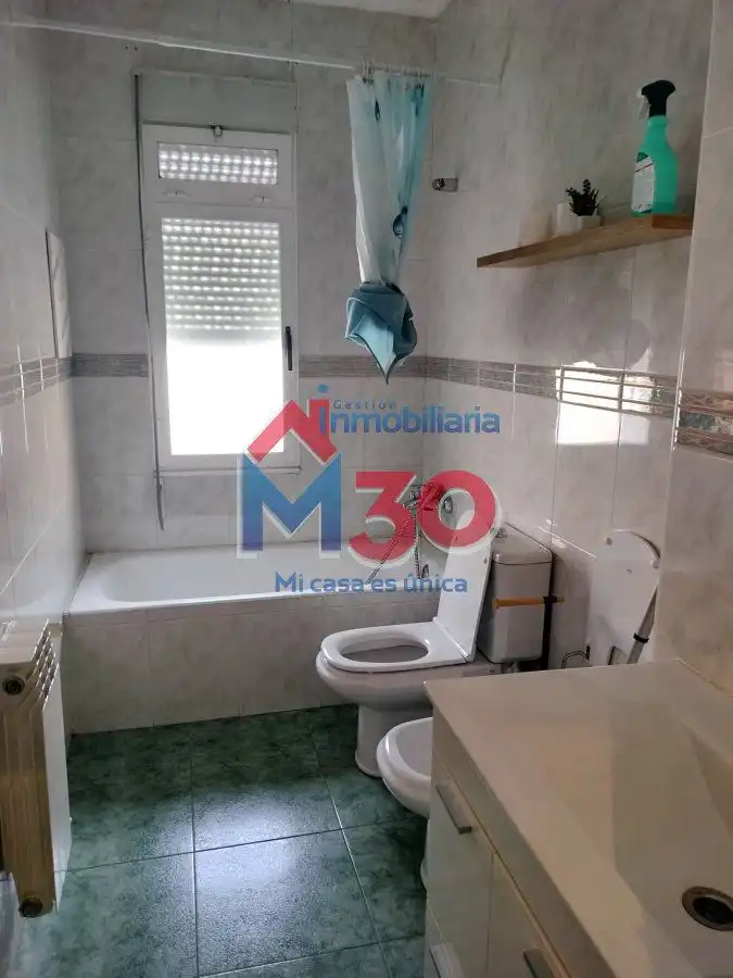 Baño de Piso de alquiler en Miranda de Ebro con Calefacción