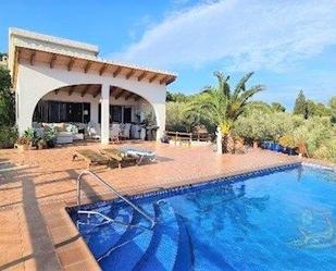 Piscina de Casa o xalet en venda en El Perelló amb Aire condicionat i Piscina