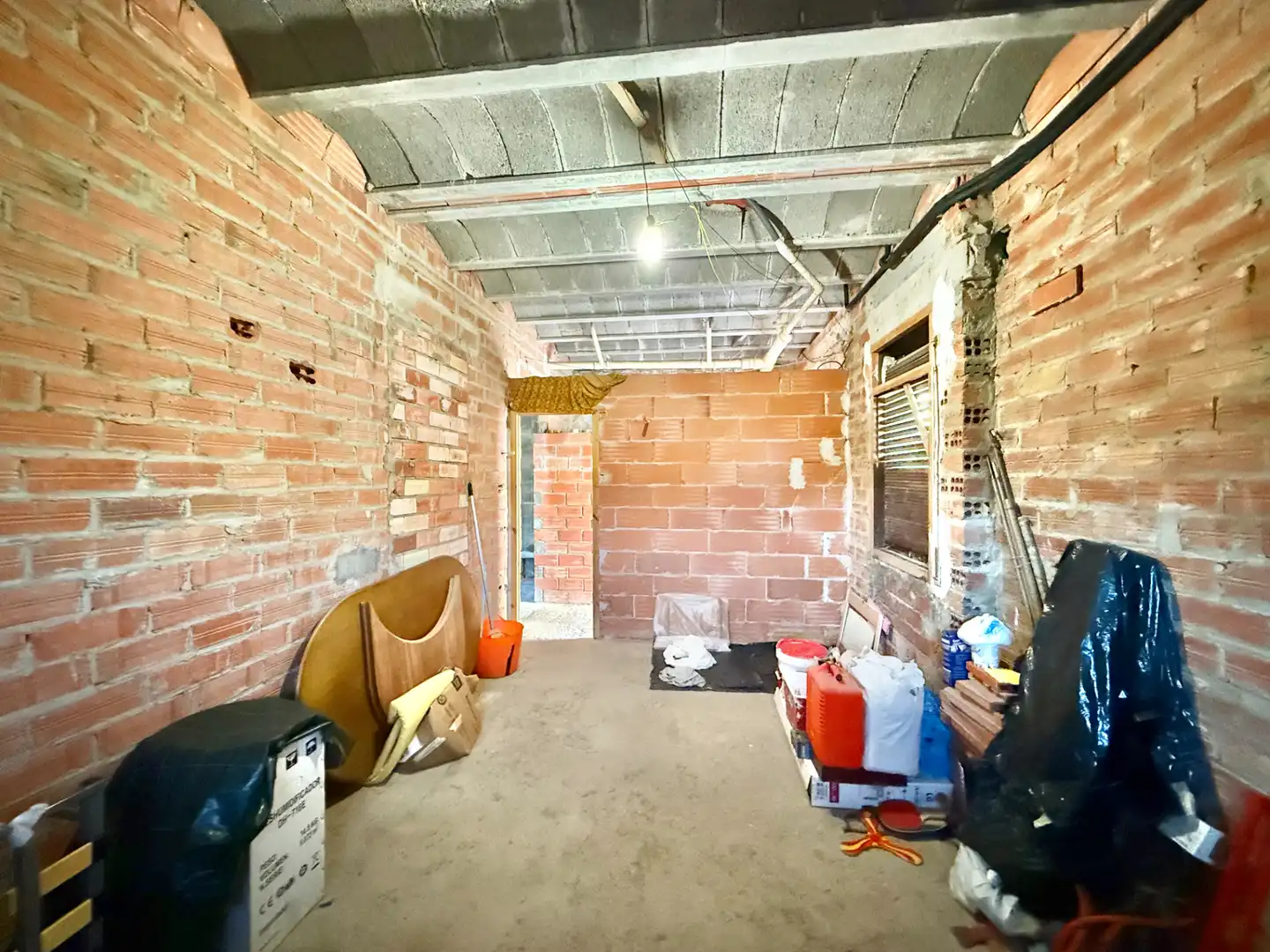 Casa con terraza en venta en Carrer de Guillem de Bonadona 14, imagen 30