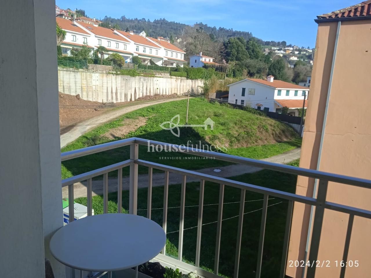 Vista exterior de Pis en venda en Cabanas amb Calefacció, Terrassa i Balcó
