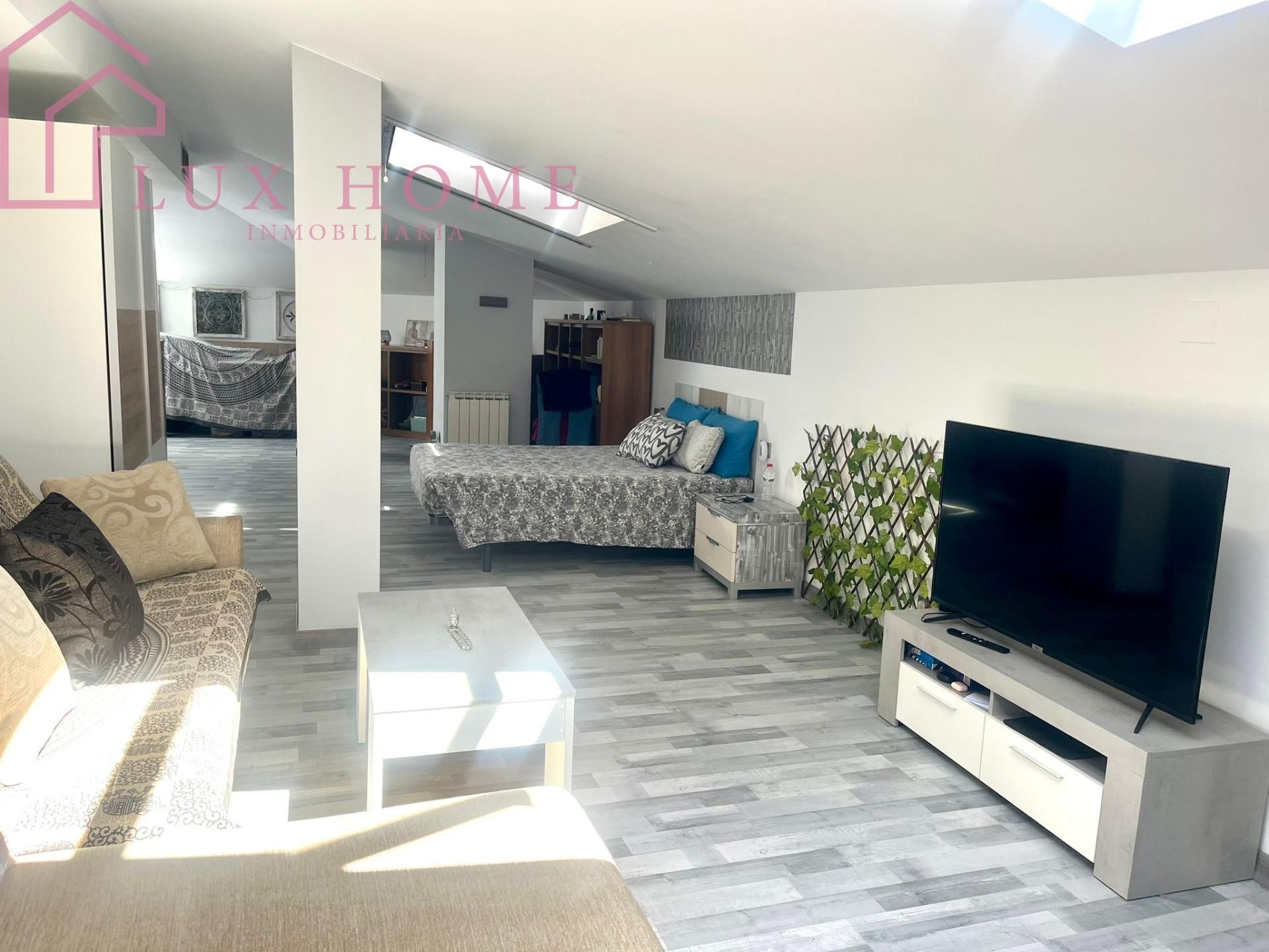 Attic for sale in Santa Perpètua de Mogoda