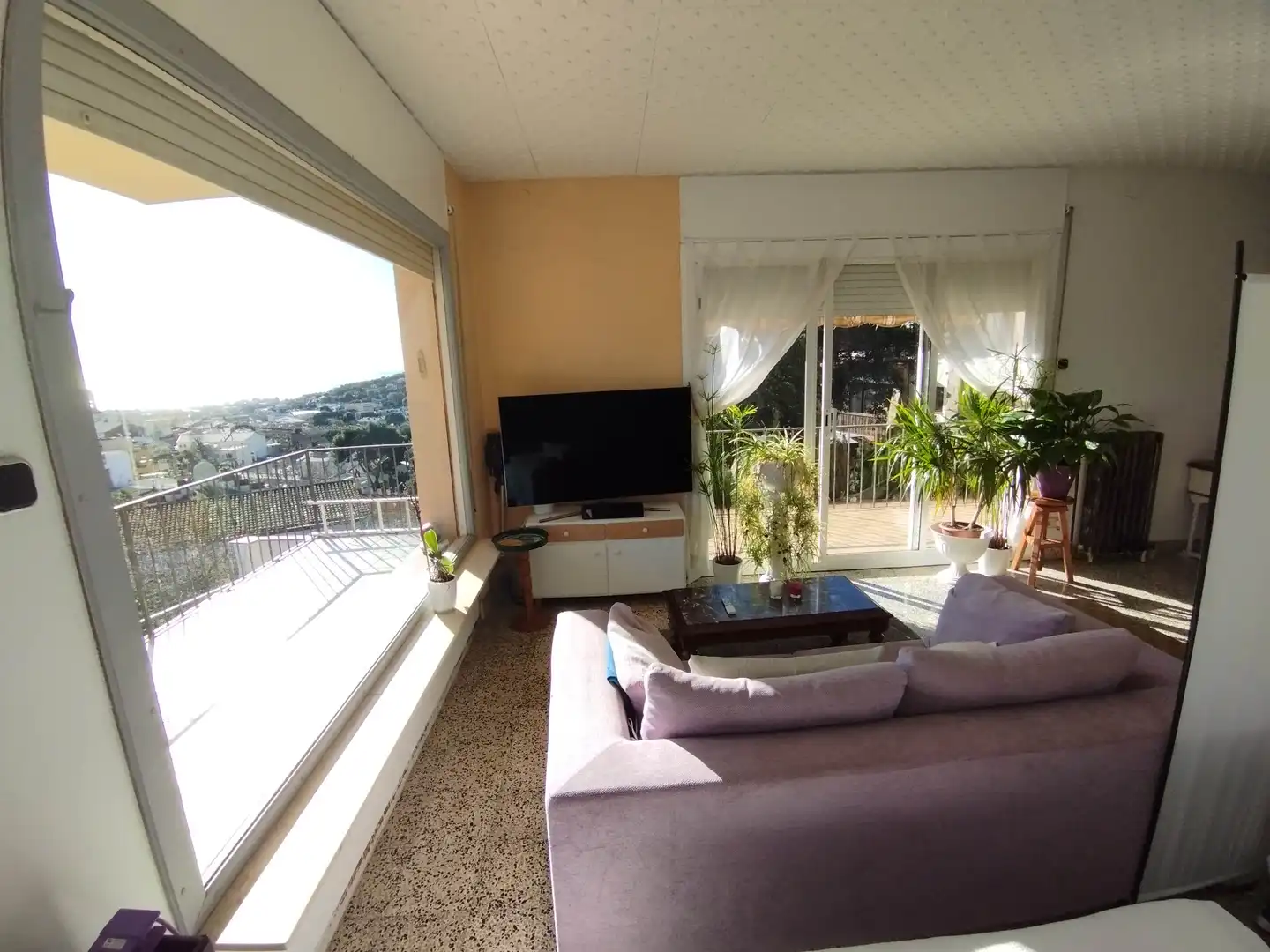 Sala d'estar de Casa o xalet en venda en Cabrils amb Calefacció, Jardí privat i Terrassa