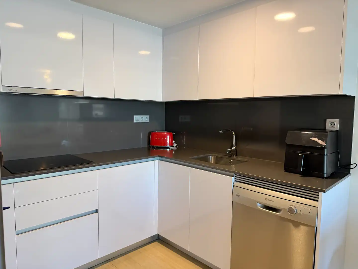 Cocina de Piso en venta en Badalona con Balcón y Piscina comunitaria