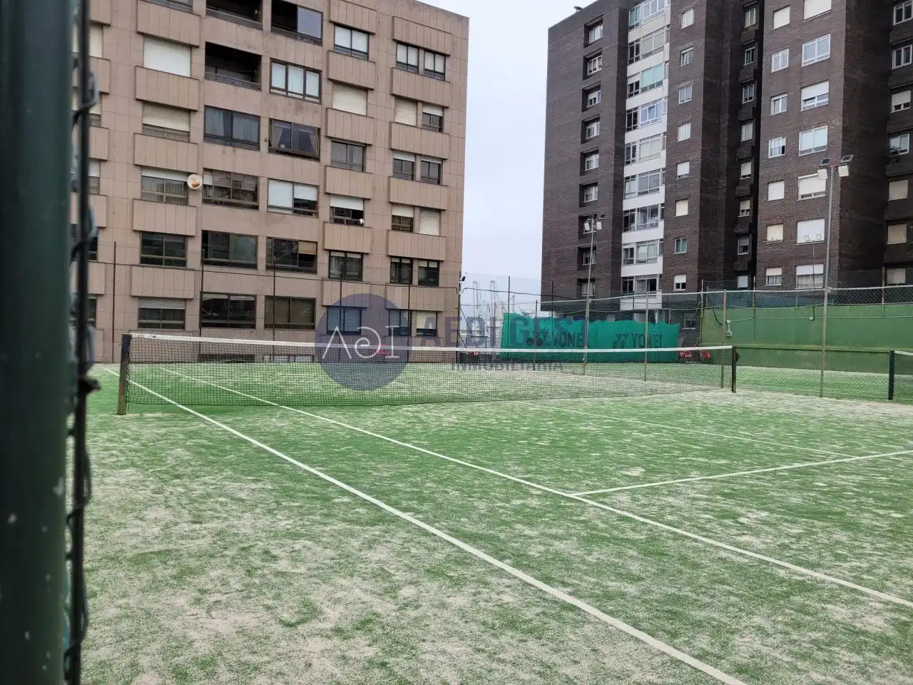 Aparcament de Pis en venda en Vigo  amb Calefacció, Parquet i Terrassa