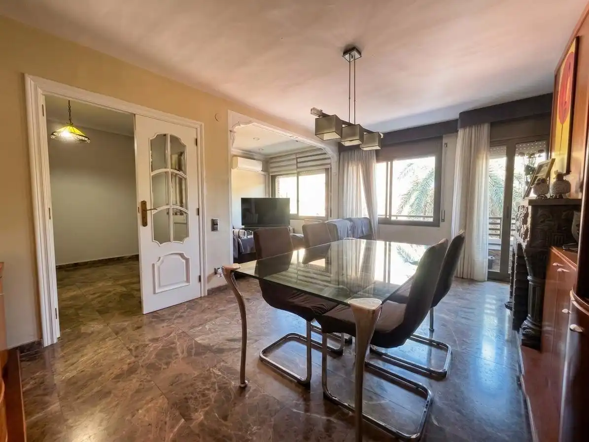 Dining room of Ground floor for sale in Esplugues de Llobregat  with Air Conditioner, Heating and Balcony