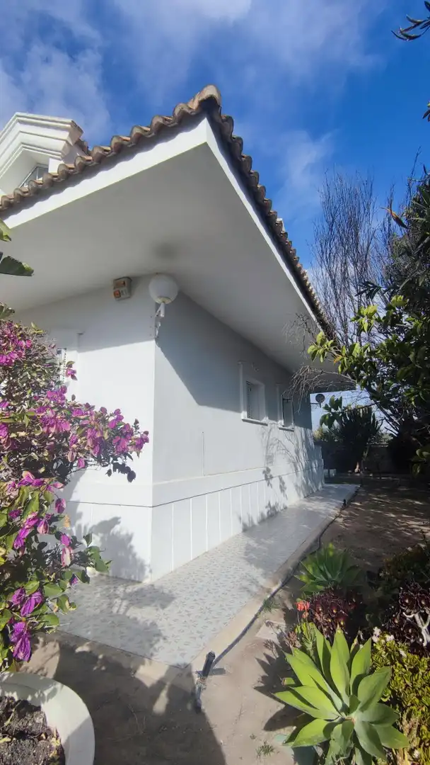 Exterior view of Houses for sale in San Vicente del Raspeig / Sant Vicent del Raspeig  with Air Conditioner, Heating and Private garden