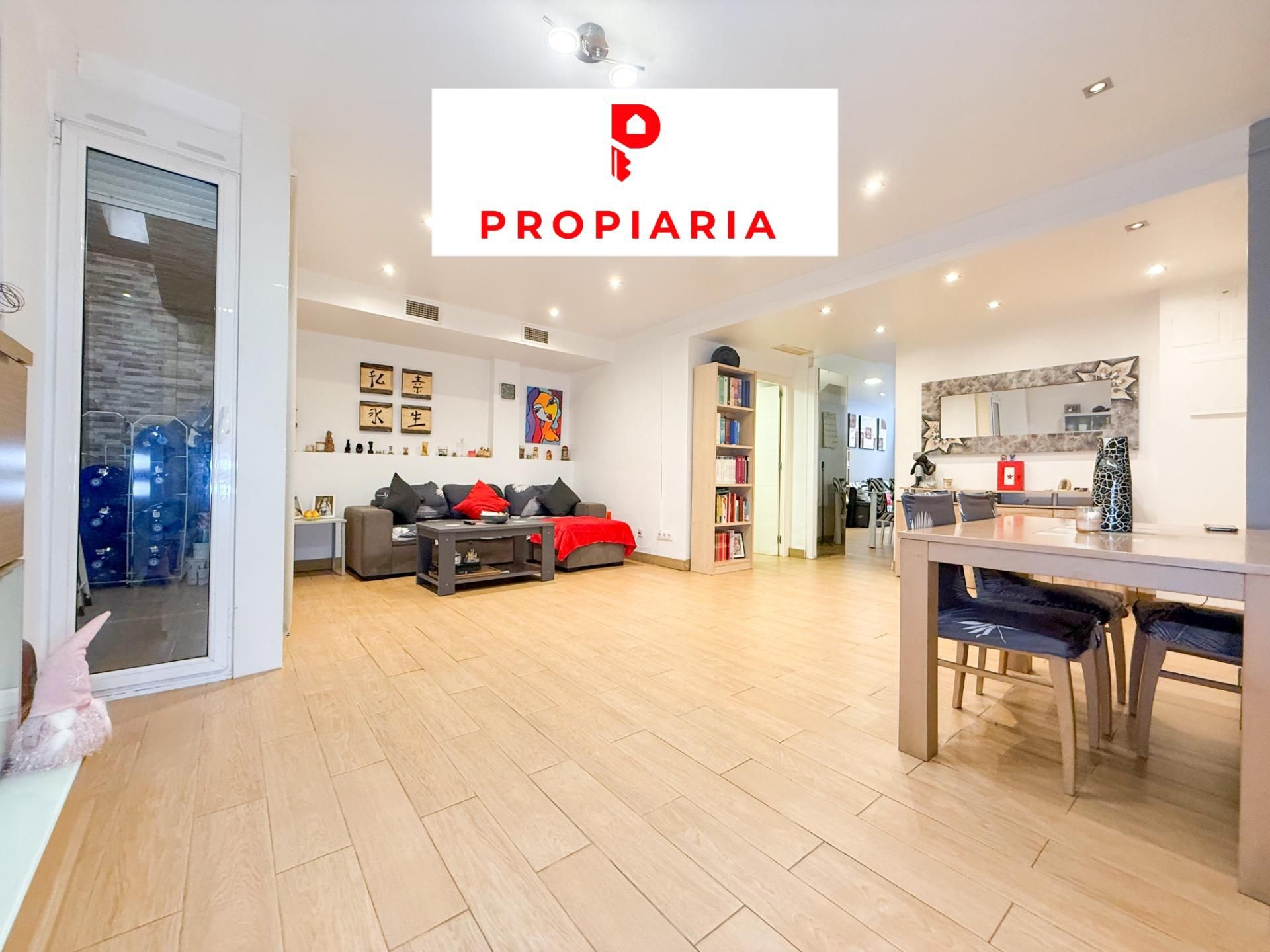 Vista exterior de Planta baixa en venda en Sant Feliu de Llobregat amb Aire condicionat, Calefacció i Parquet