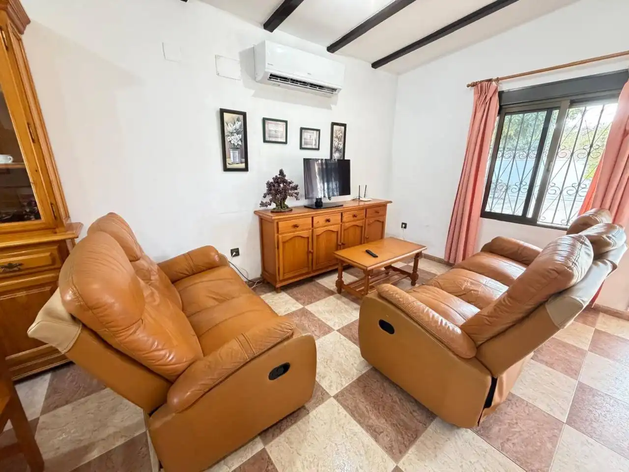 Sala d'estar de Casa o xalet de lloguer en Los Gallos