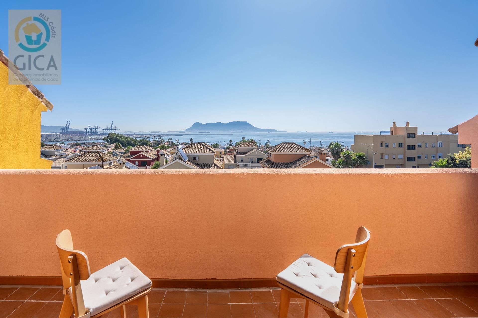 Terraza de Casa adosada en venta en Algeciras con Aire acondicionado, Jardín privado y Balcón