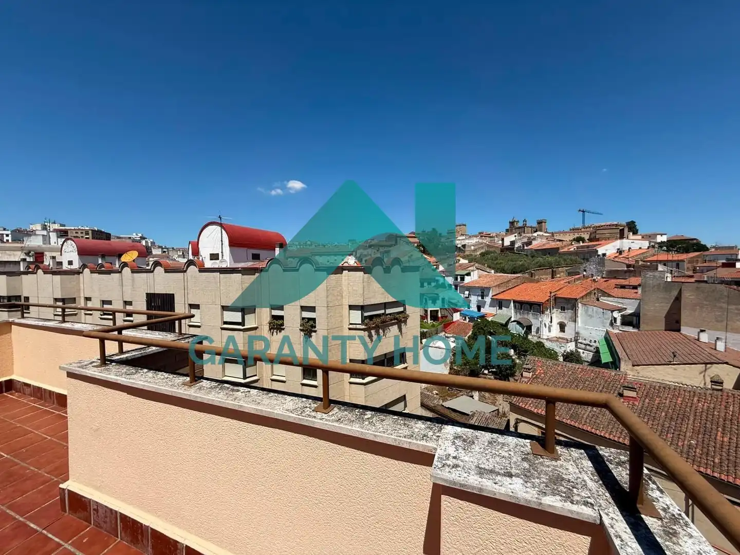 Außenansicht von Dachboden zum Verkauf in Cáceres mit Heizung, Terrasse und Möbliert