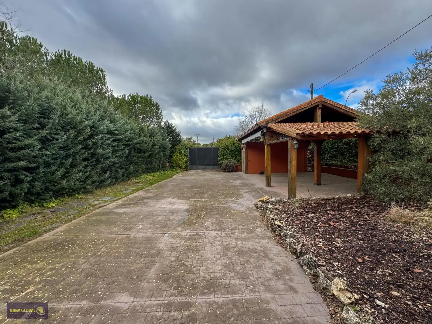 Vista exterior de Casa o chalet en venta en El Berrueco con Calefacción, Jardín privado y Trastero