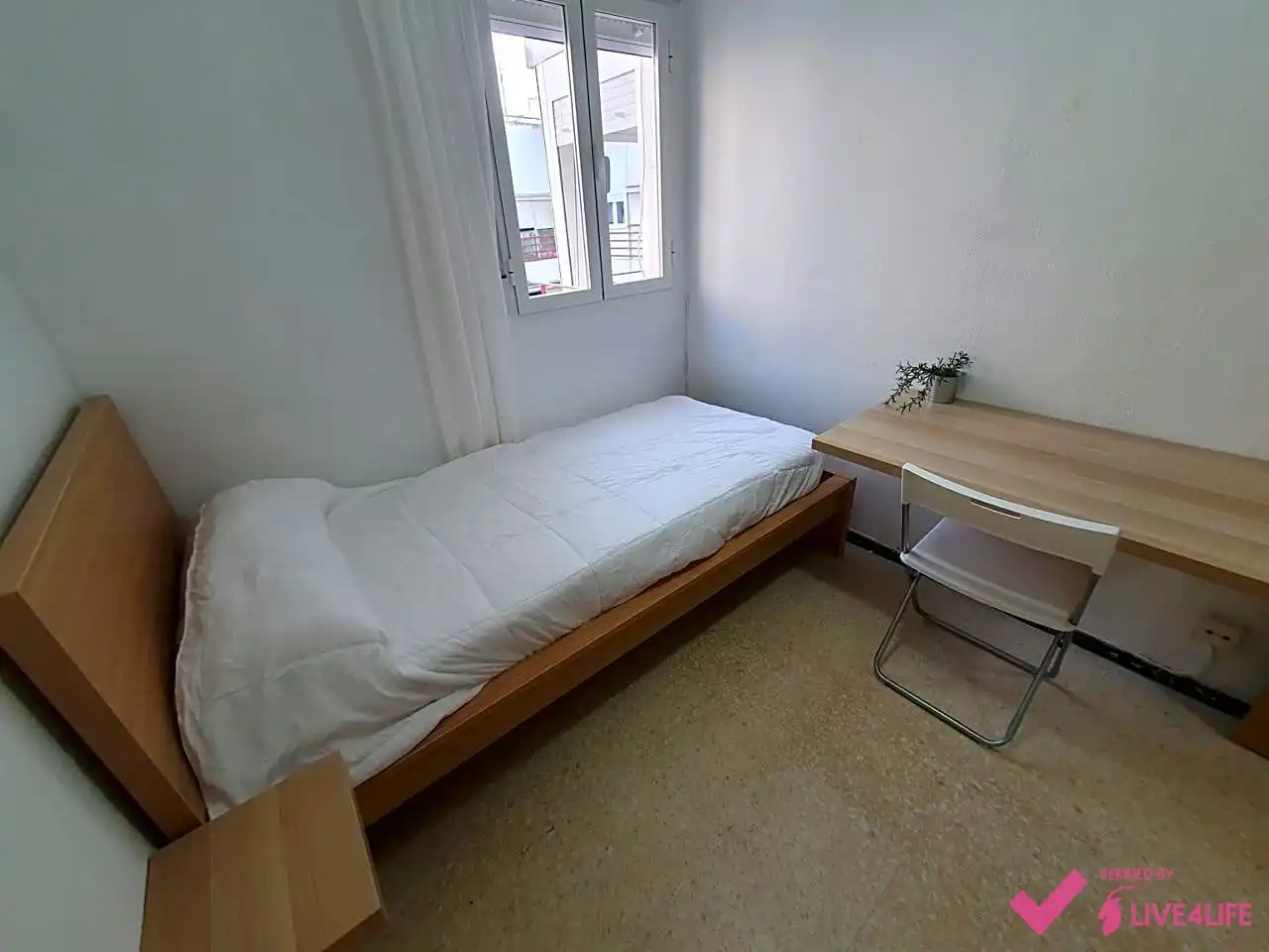 Flat for rent in Manuel Arellano, Triana Oeste