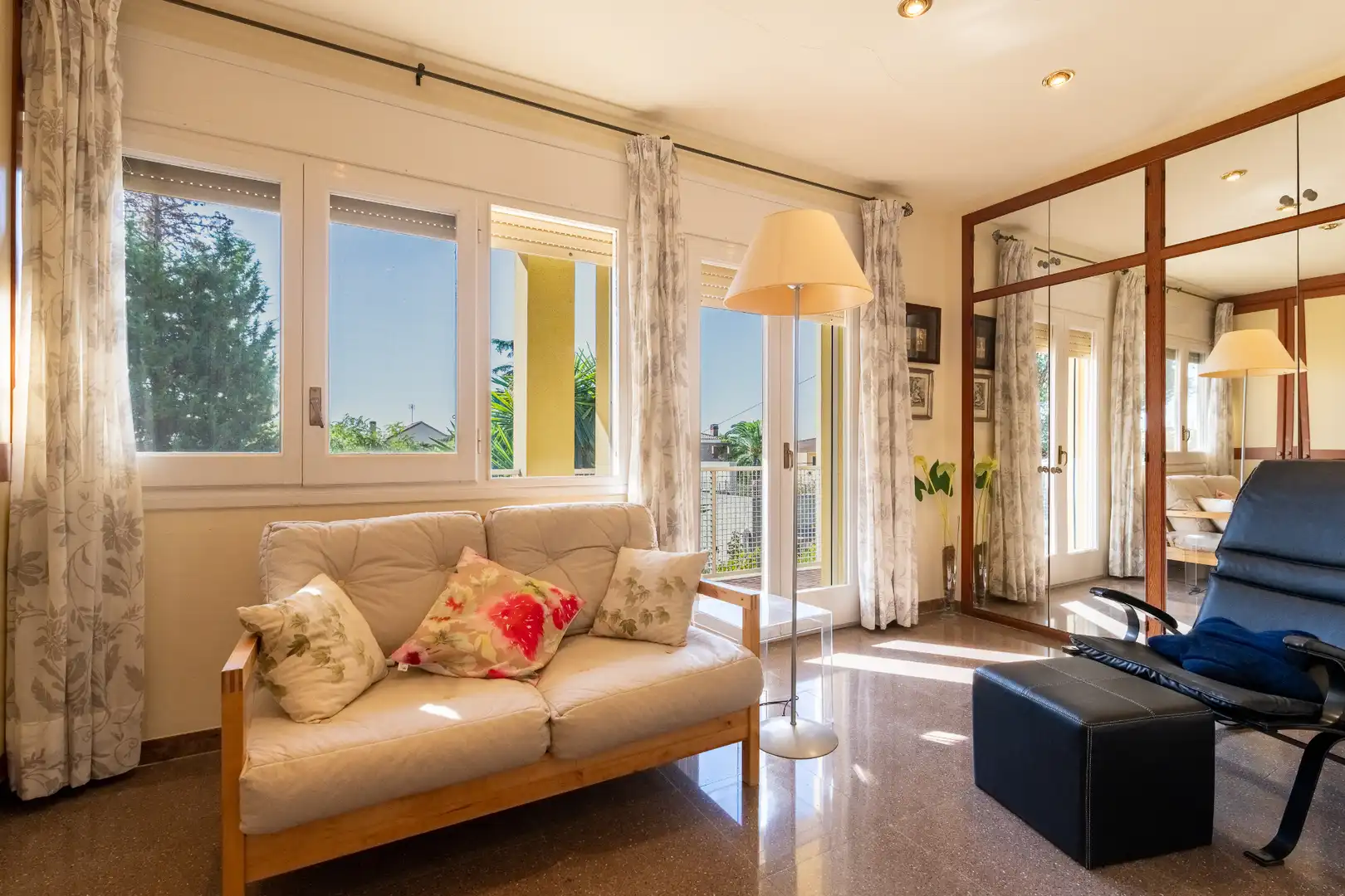 Living room of Houses for sale in Reus  with Air Conditioner, Heating and Private garden