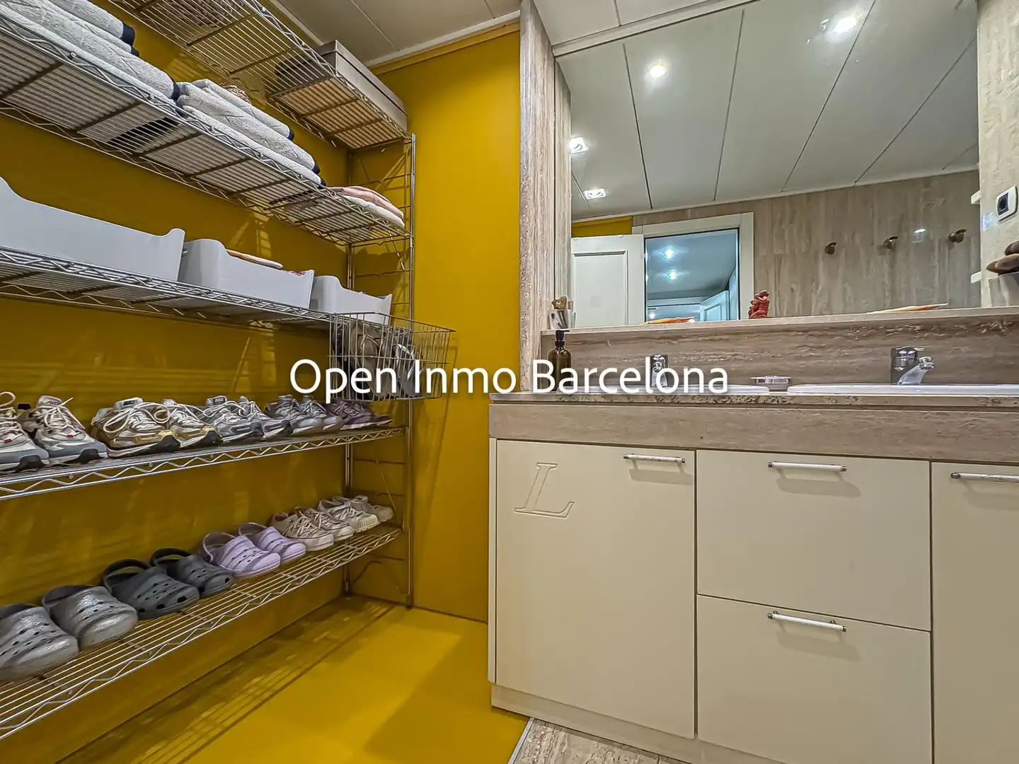 Piso en venta en Sitges con Calefacción, Terraza y Piscina comunitaria