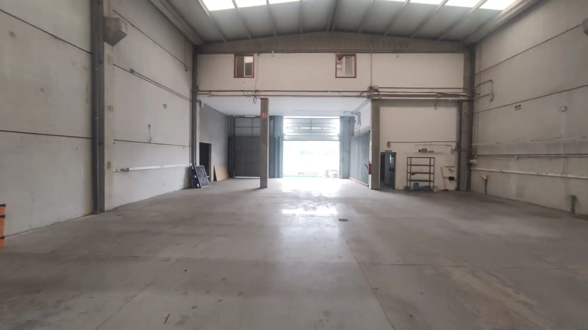 Industriegebäude zur Miete in Rúa Ricardo Martín Esperanza, imagen 2