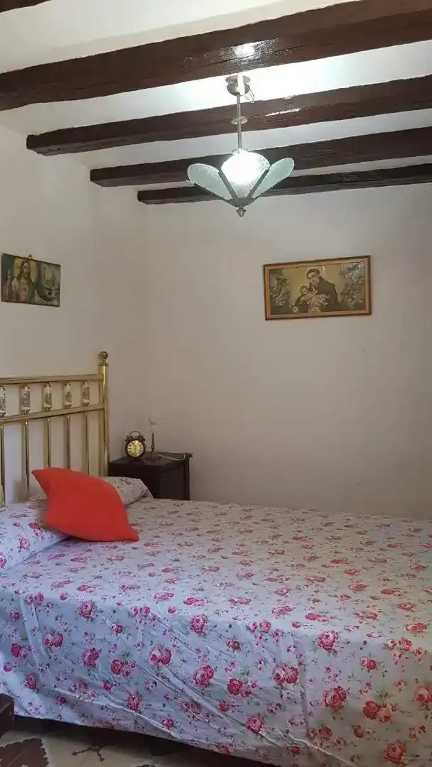 Habitación de Casa adosada en venta en Bailo con Amueblado, Horno y Lavadora