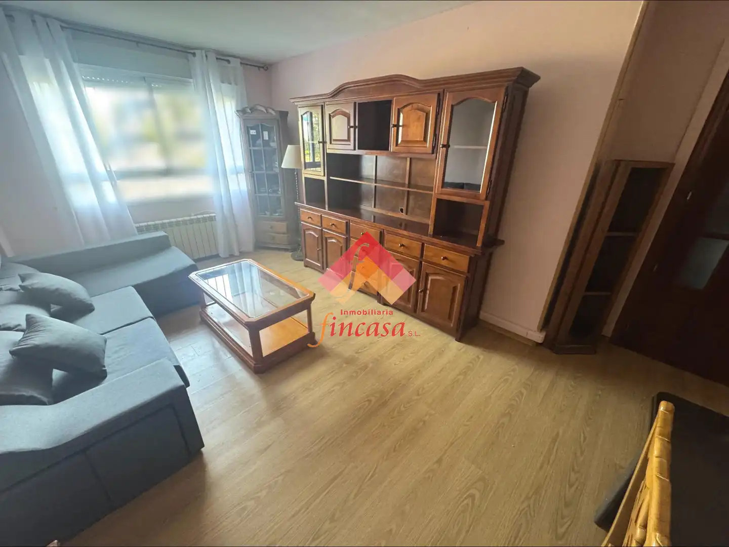 Living room of Flat for sale in Ronda  with Heating, Parquet flooring and Furnished