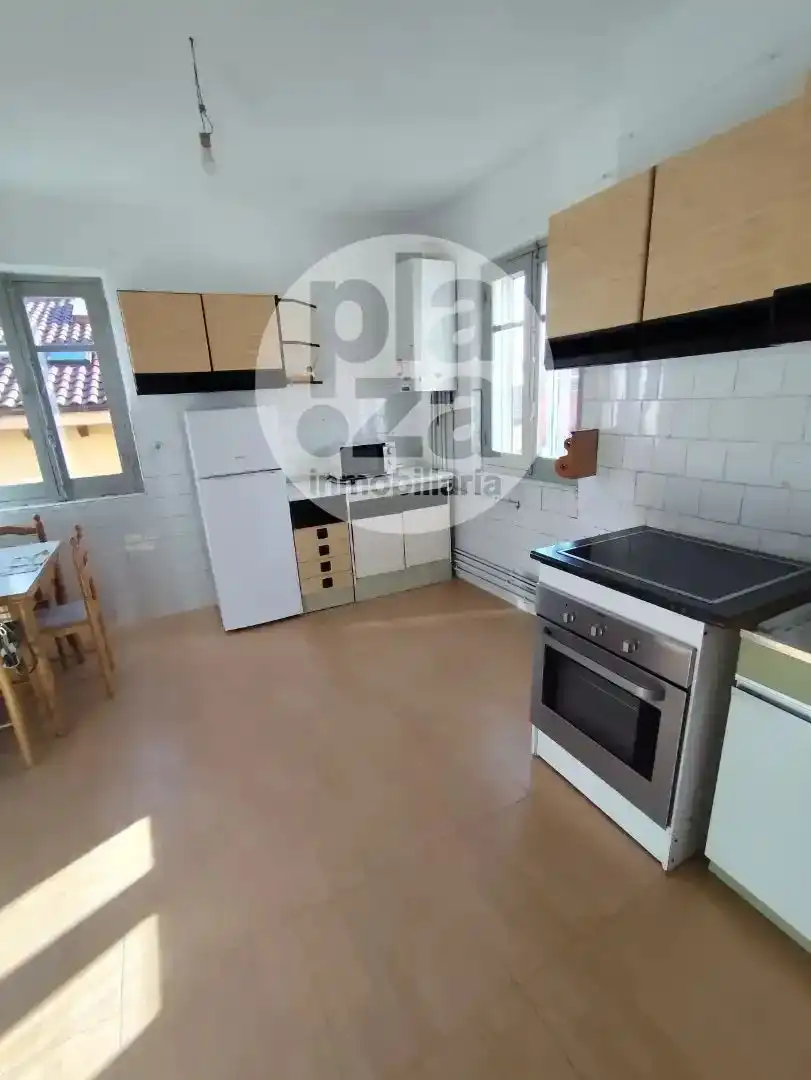 Kitchen of Flat for sale in Burgos  with Heating and Furnished