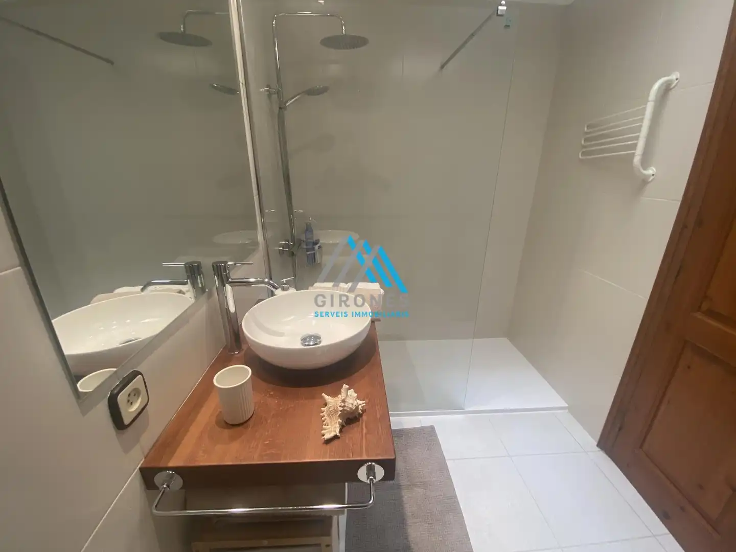 Baño de Casa adosada de alquiler en Castell d'Aro, Platja d'Aro i s'Agaró con Aire acondicionado, Calefacción y Amueblado