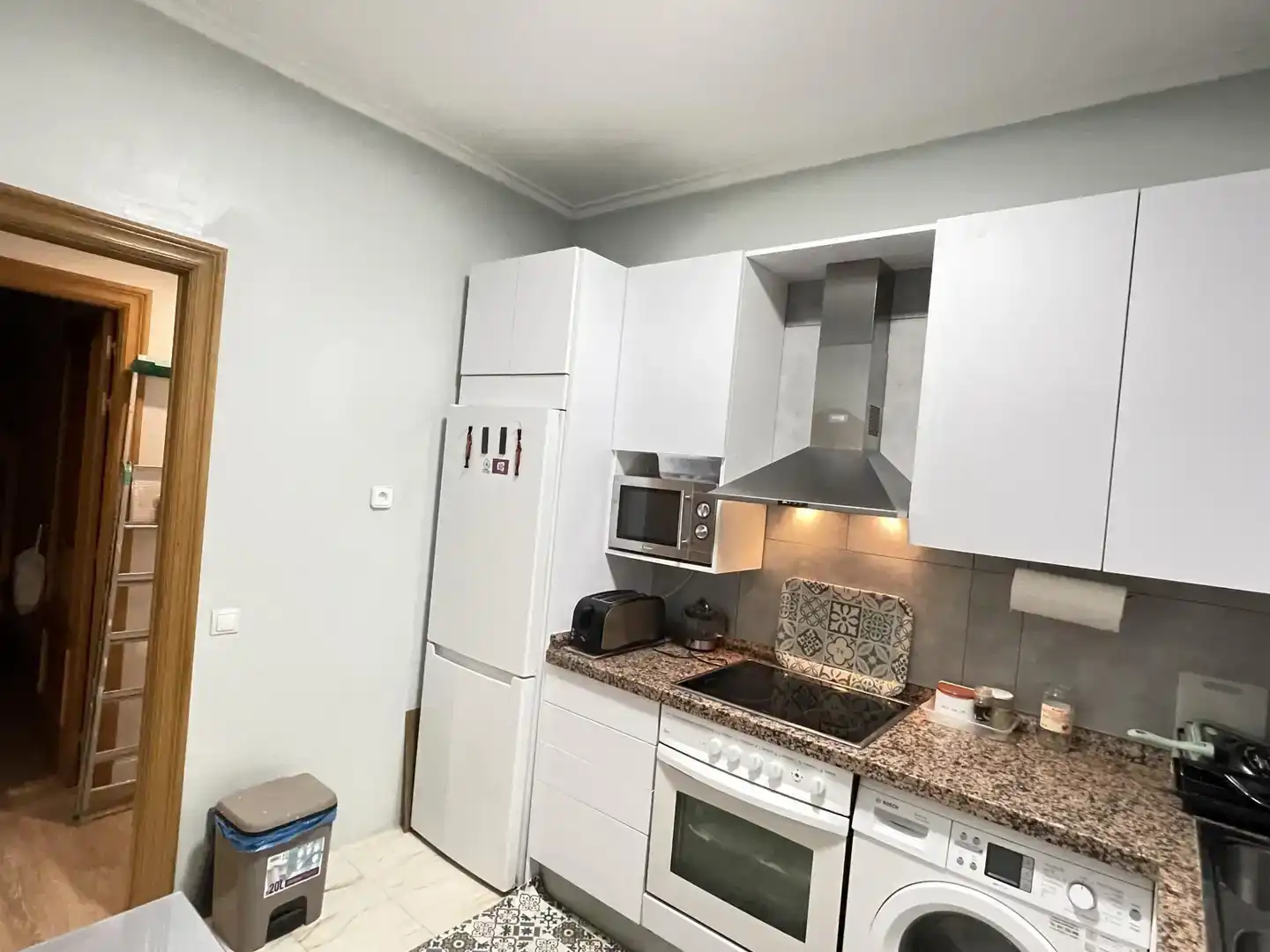 Kitchen of Flat for share in  Logroño  with Air Conditioner, Parquet flooring and Furnished
